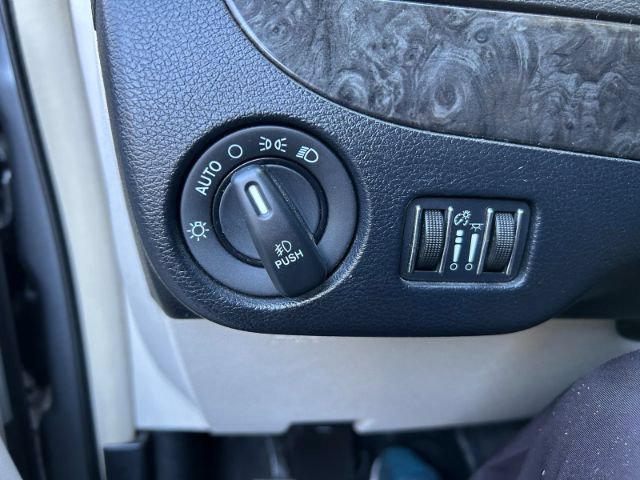 Used 2013 Dodge Grand Caravan Crew w/ Safety Sphere Group FWD image 21