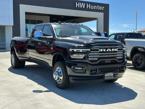 New 2026 RAM 3500 Laramie w/ Max Tow Package AWD/4WD image 8