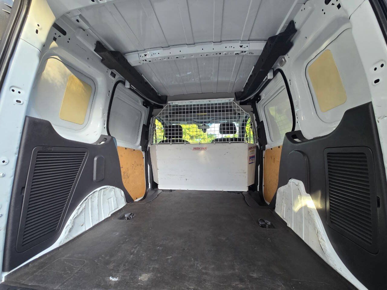 Used 2016 Ford Transit Connect XL FWD image 14