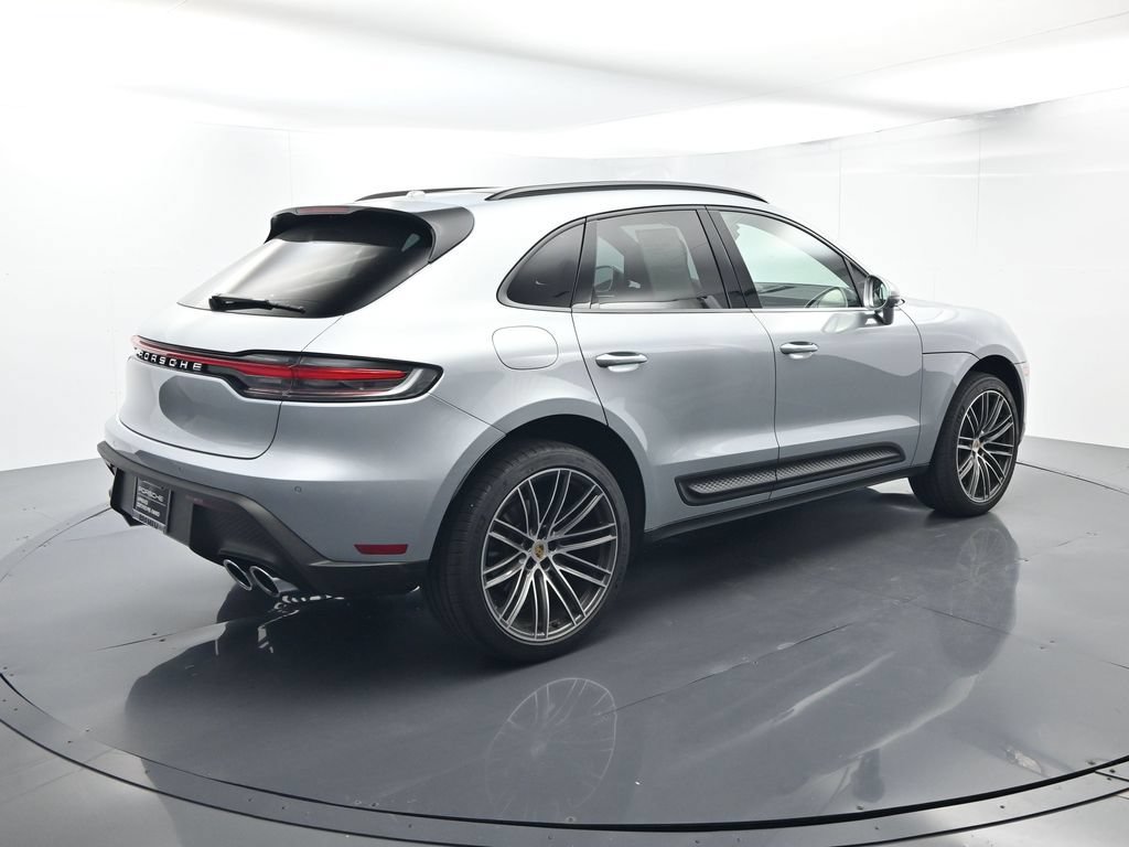 Certified 2026 Porsche Macan AWD/4WD image 15