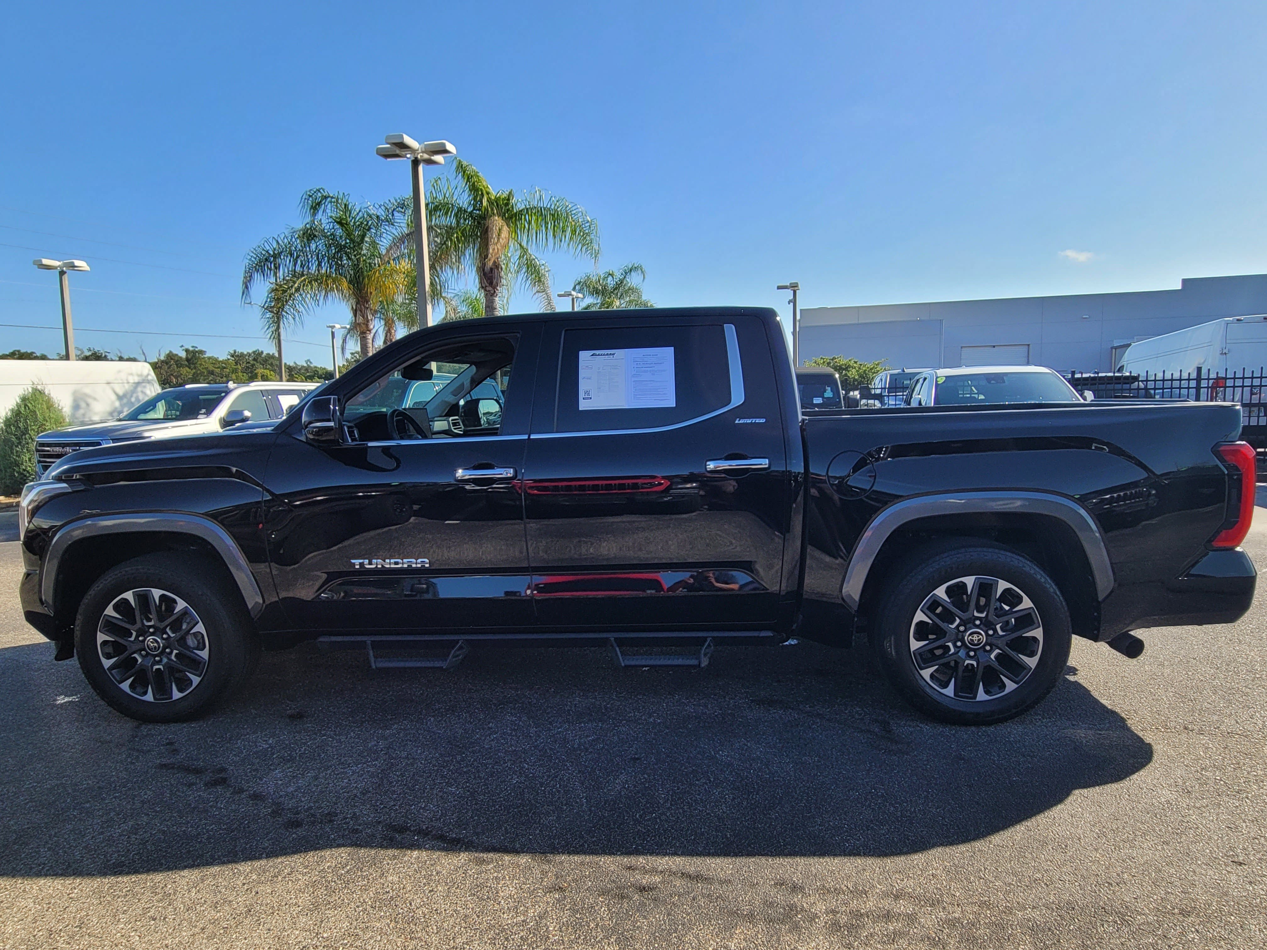 Used 2023 Toyota Tundra Limited AWD/4WD image 7