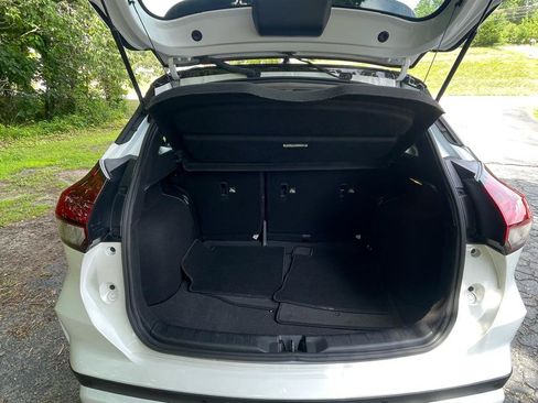 Used 2021 Nissan Kicks SR w/ SR Premium Package FWD image 22
