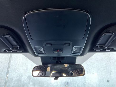 Used 2025 Toyota Camry SE image 16