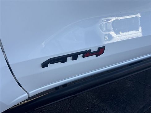 Certified 2025 GMC Canyon AT4 w/ Nightfall Edition image 32