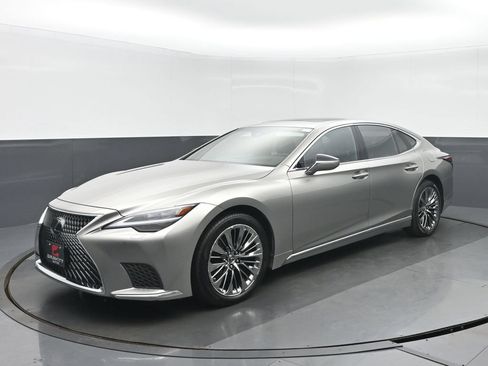 Used 2022 Lexus LS 500 AWD w/ Accessory Package (Z1) image 7