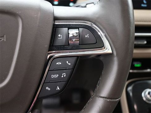 Used 2022 Lincoln Nautilus Reserve w/ Equipment Group 201A image 23