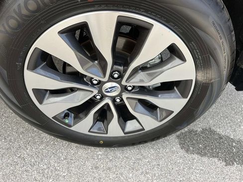 Used 2025 Subaru Outback Limited image 11