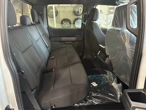 New 2026 Ford F150 XLT w/ Equipment Group 302A MID image 32