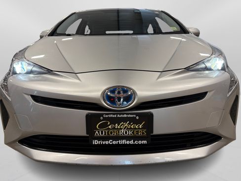Used 2016 Toyota Prius Two FWD image 11