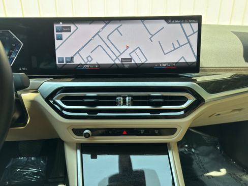 Used 2023 BMW i4 eDrive35 RWD image 23