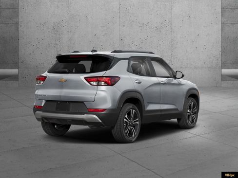 New 2026 Chevrolet TrailBlazer LT image 2