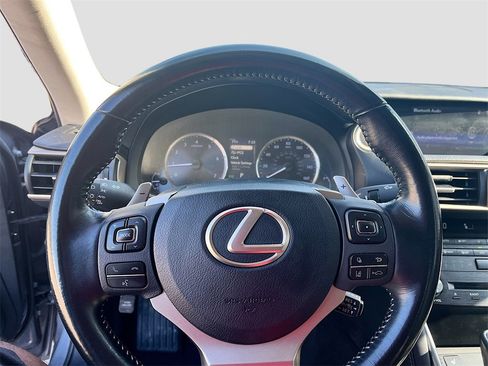 Used 2017 Lexus IS 200t image 11
