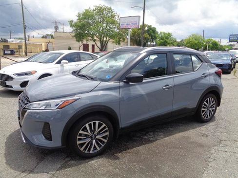 Used 2024 Nissan Kicks SV FWD image 4
