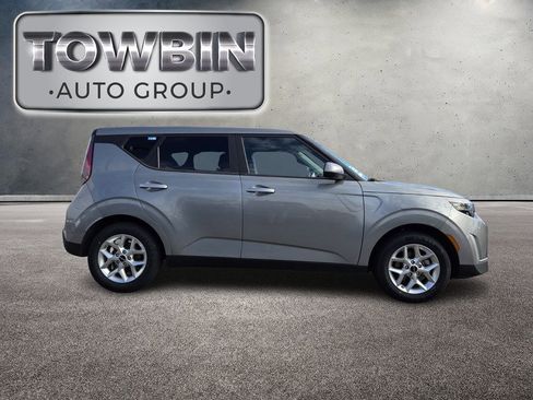 Certified 2024 Kia Soul LX w/ Option Group 015 image 3