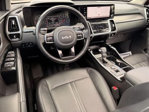Used 2022 Kia Sorento SX AWD/4WD image 7