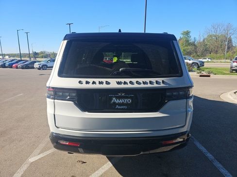 Used 2024 Jeep Grand Wagoneer Series II w/ Quick Order Packagew 28T AWD/4WD image 4