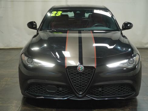 Used 2023 Alfa Romeo Giulia Veloce AWD/4WD image 8