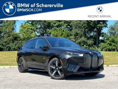 Used 2024 BMW iX xDrive50 w/ Sport Package AWD/4WD image 1