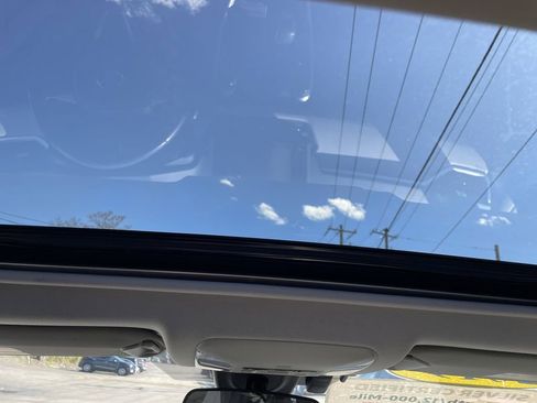 Certified 2019 Toyota RAV4 XLE Premium AWD/4WD image 22