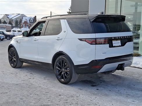 New 2026 Land Rover Discovery Limited Edition image 3