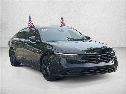 Used 2024 Honda Accord Sport image 11