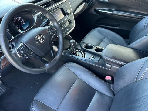 Used 2014 Toyota Avalon XLE Touring FWD image 11