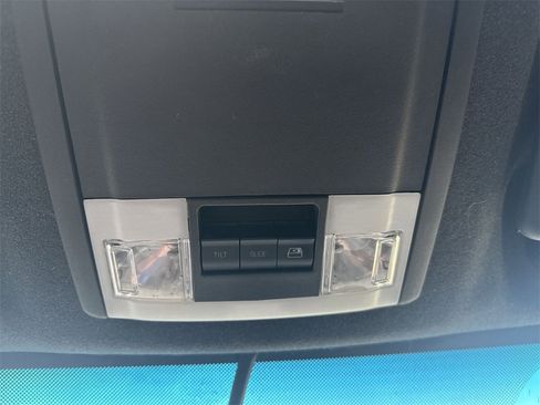 Used 2016 Ford F350 Platinum image 12