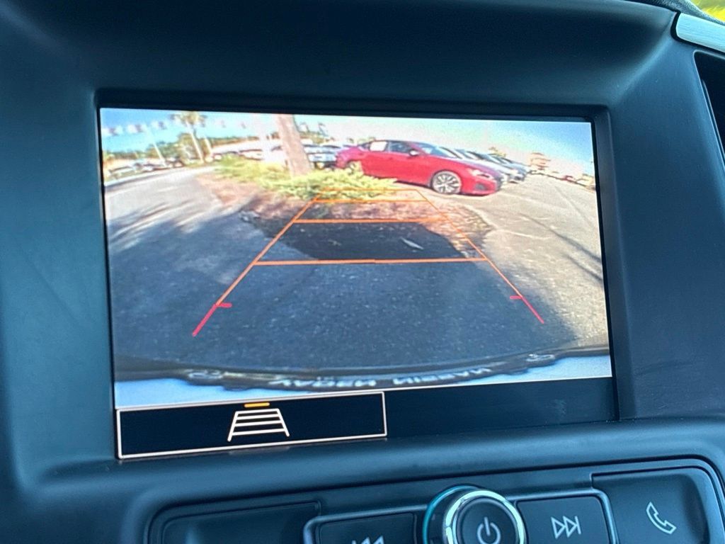 Used 2024 GMC Terrain SLE FWD image 27