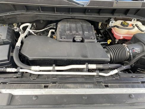 Used 2021 Chevrolet Silverado 1500 LT AWD/4WD image 21