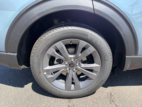 New 2026 Ford Explorer Active w/ Active Comfort Package AWD/4WD image 17