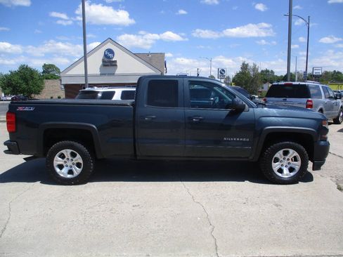 Used 2017 Chevrolet Silverado 1500 LT w/ All Star Edition AWD/4WD image 8