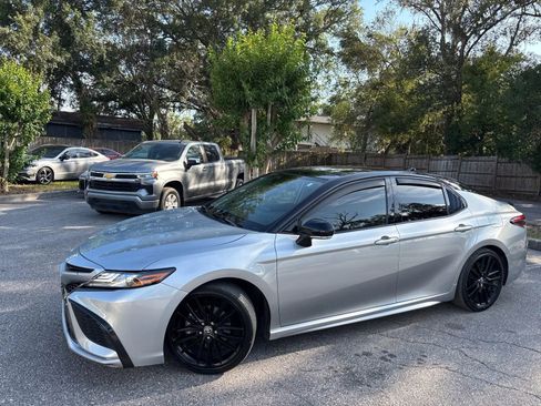 Used 2023 Toyota Camry XSE FWD image 3