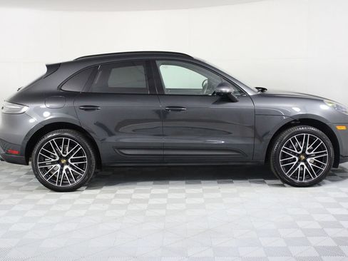 Certified 2026 Porsche Macan AWD/4WD image 8