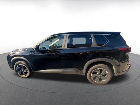 Used 2025 Nissan Rogue SV AWD/4WD image 11