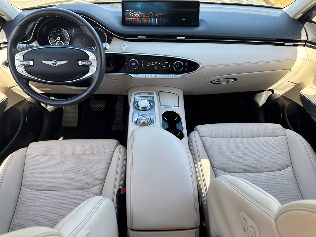 Used 2022 Genesis GV70 2.5T w/ Select Package AWD/4WD image 22