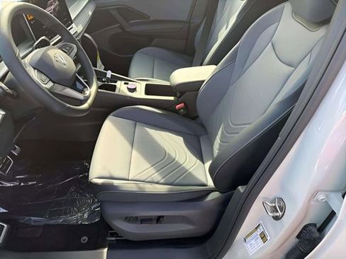 New 2026 Volkswagen Tiguan SE R-Line AWD/4WD image 6
