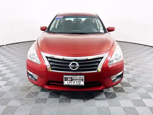 Used 2015 Nissan Altima 2.5 S w/ Special Edition Package image 2