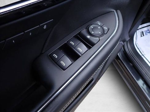 Used 2023 Buick Envision Essence AWD/4WD image 15