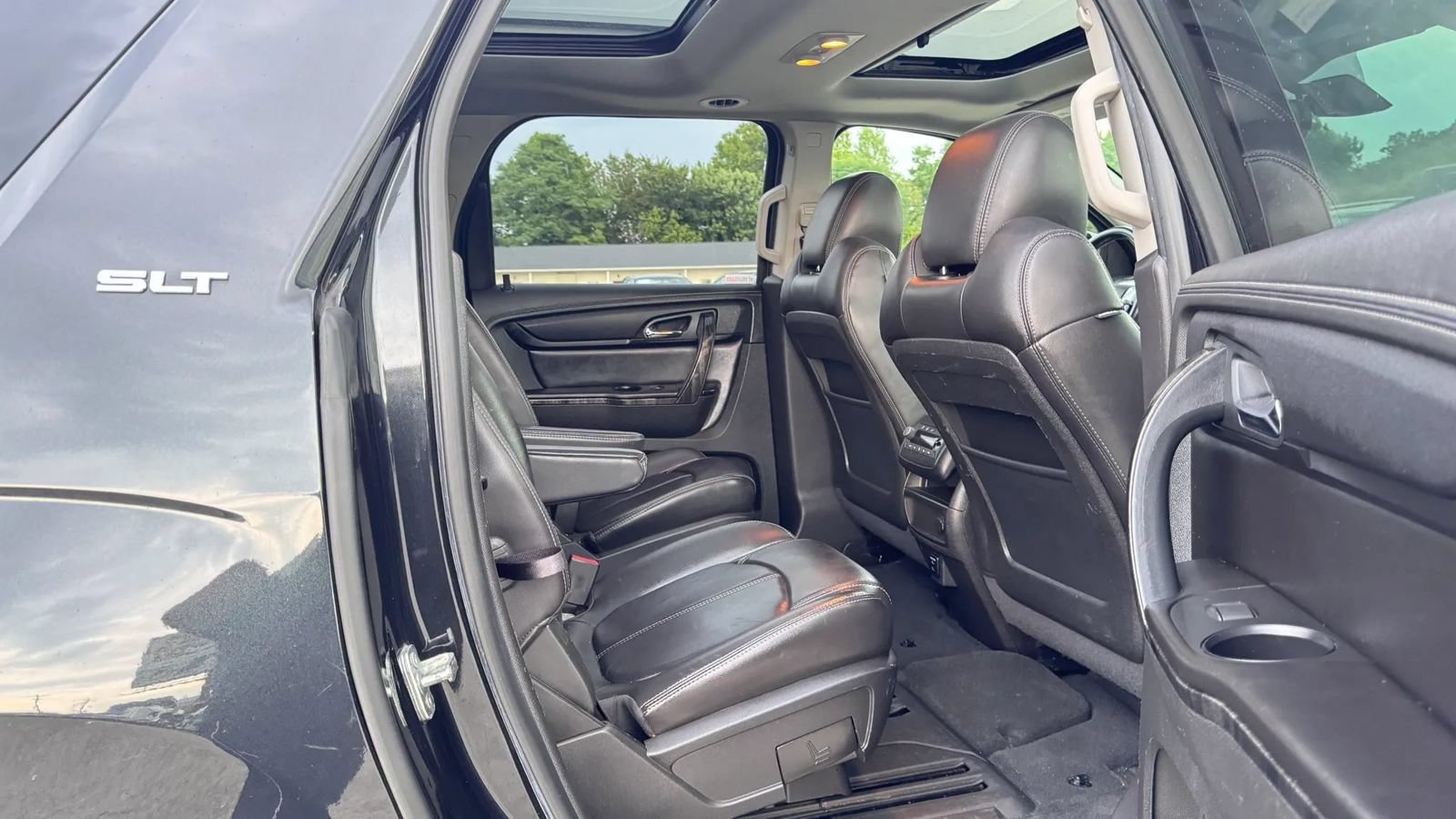 Used 2015 GMC Acadia SLT w/ Premium Edition FWD image 3