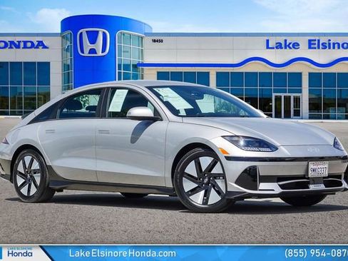 Used 2024 Hyundai Ioniq 6 SE RWD image 1