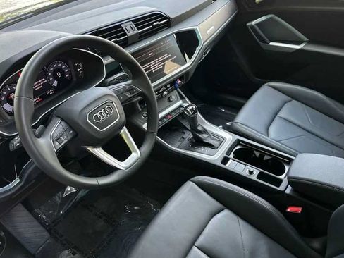 Used 2025 Audi Q3 2.0T Premium w/ Convenience Package AWD/4WD image 11