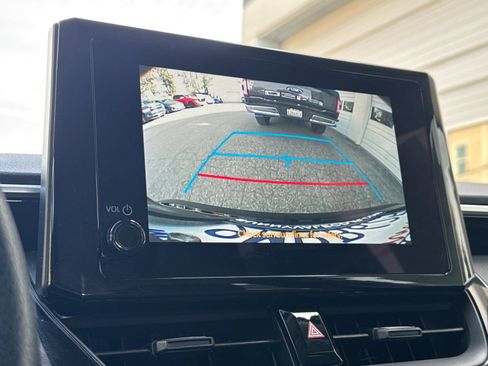 Used 2024 Toyota Corolla LE image 18