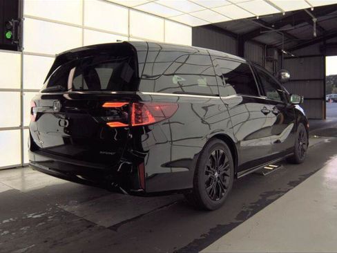 Used 2025 Honda Odyssey Sport-L image 9