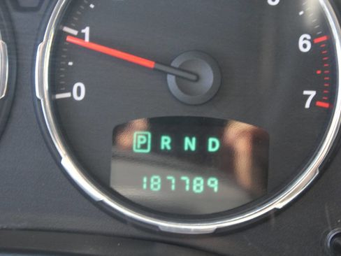 Used 2009 Jeep Liberty Sport RWD image 21