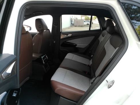 Used 2023 Volkswagen ID.4 Pro RWD image 18
