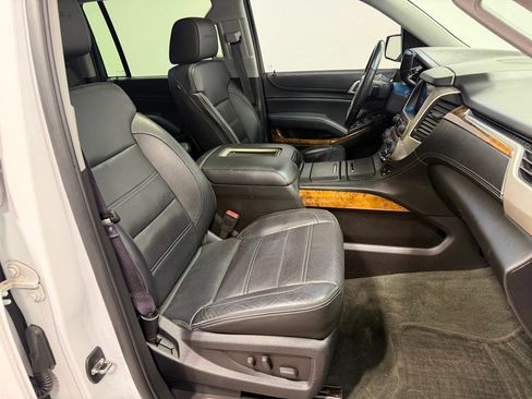 Used 2015 GMC Yukon XL Denali w/ Touring Package AWD/4WD image 35