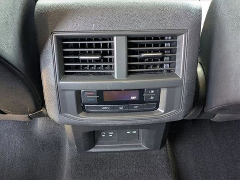 Used 2022 Volkswagen Atlas SE image 18