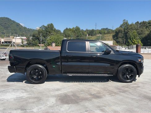 Used 2020 RAM 1500 Big Horn AWD/4WD image 2
