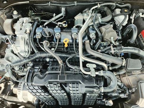 Used 2024 Nissan Altima 2.5 S FWD image 21