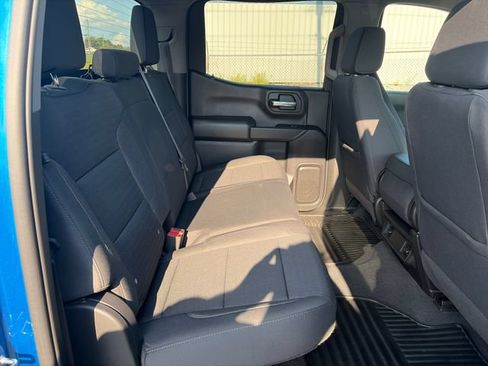 Used 2022 Chevrolet Silverado 1500 Custom AWD/4WD image 28